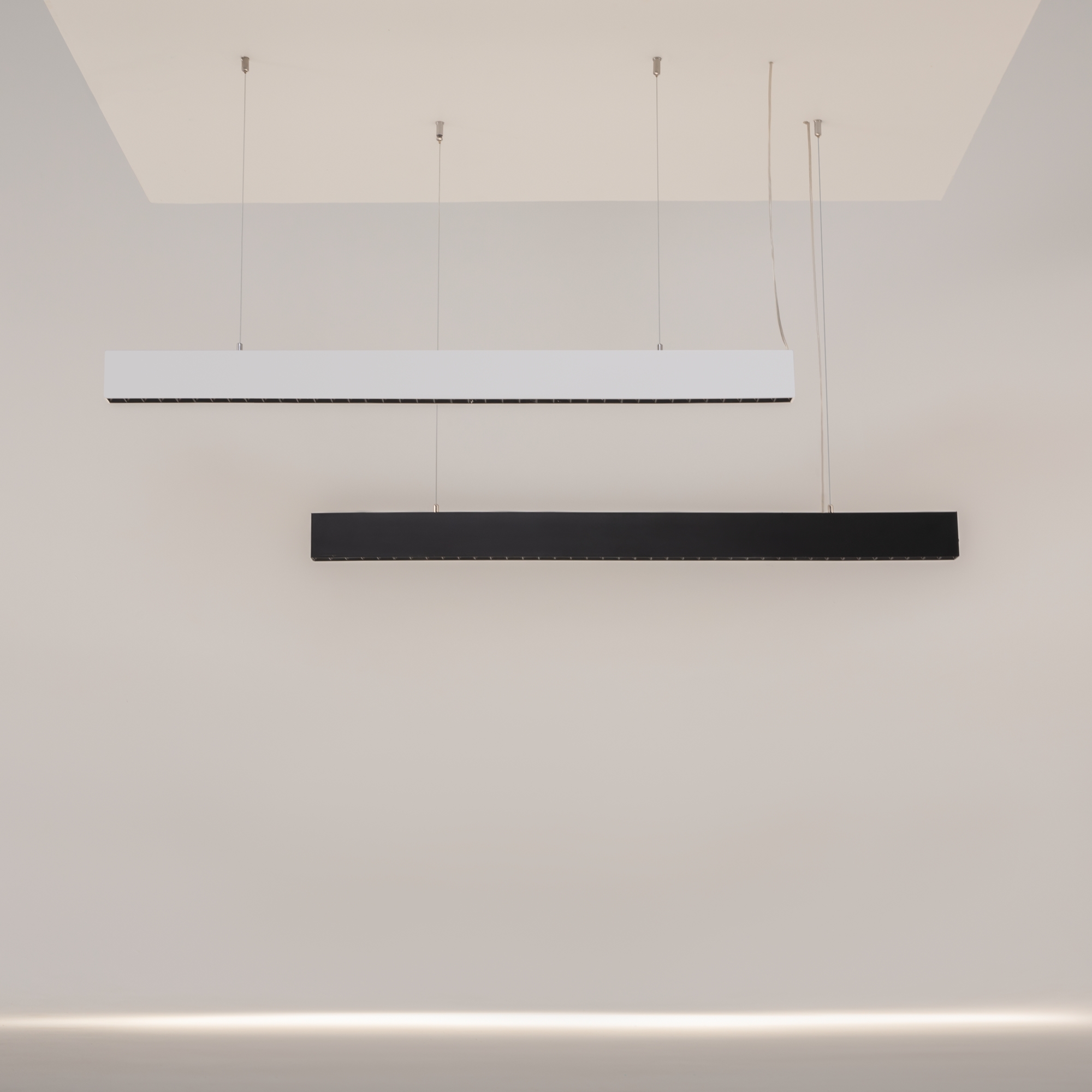 картинка Подвесной светодиодный светильник Maytoni Vinder P050PL-L40W4K от магазина pro-decor.kz