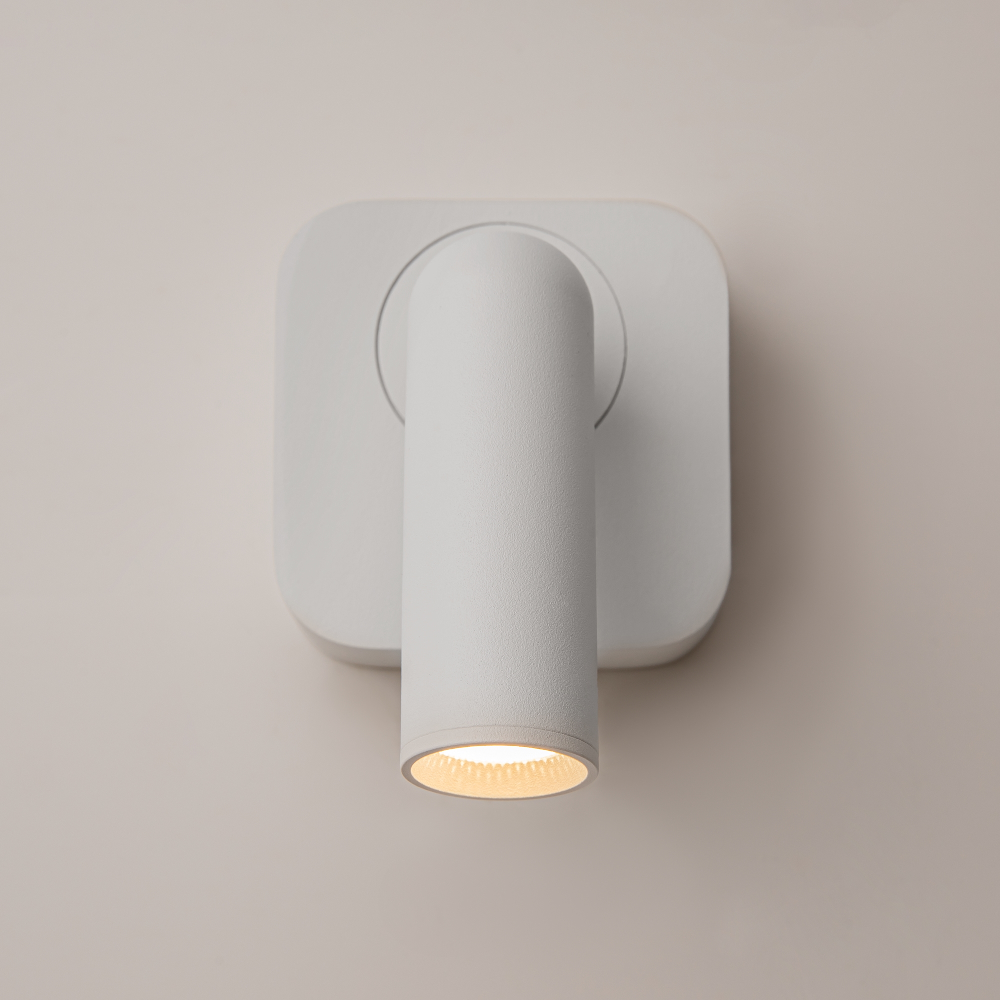 картинка Светодиодный спот Maytoni Mirax C039WL-L3W3K от магазина pro-decor.kz