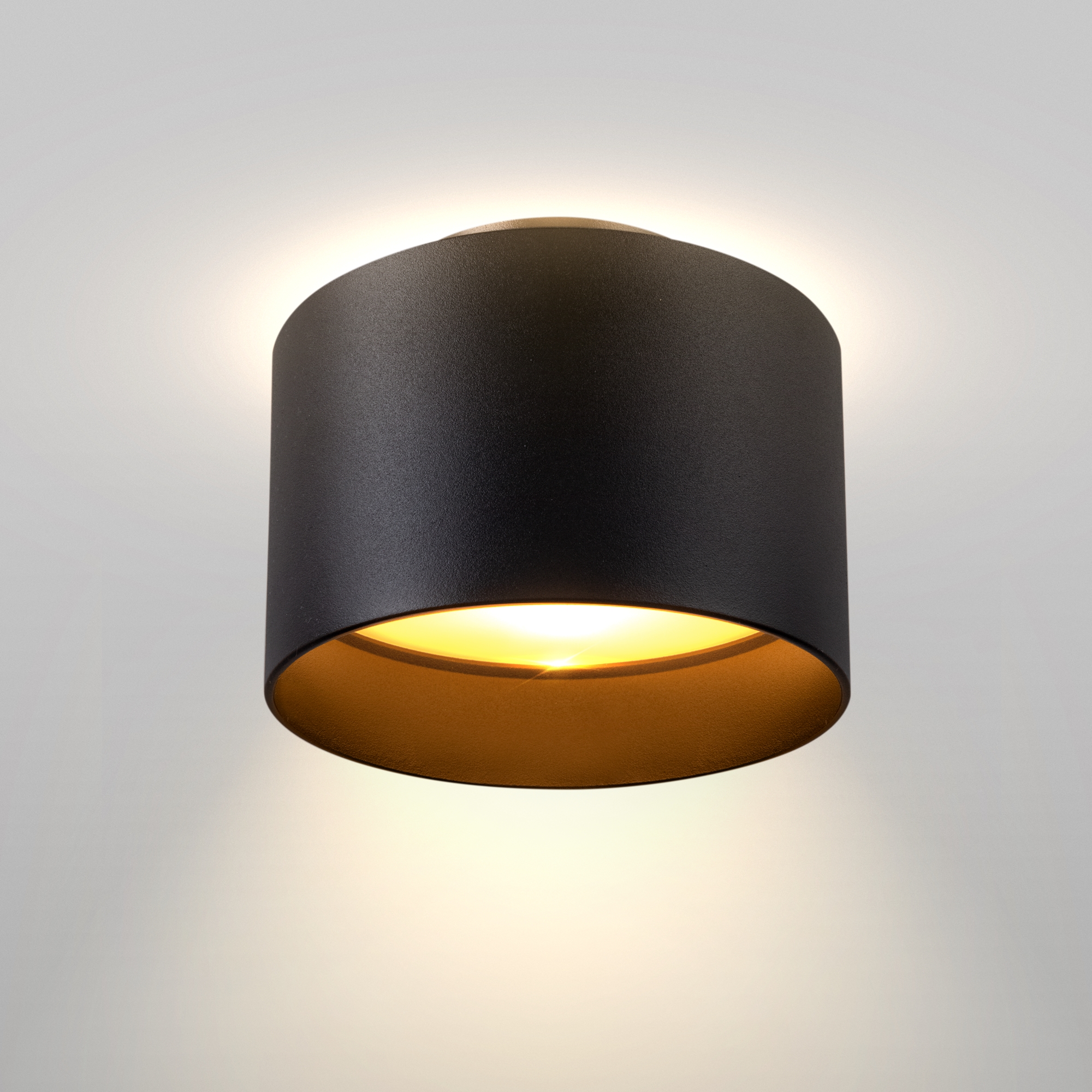 картинка Потолочный светодиодный светильник Maytoni Planet C009CW-L16B от магазина pro-decor.kz