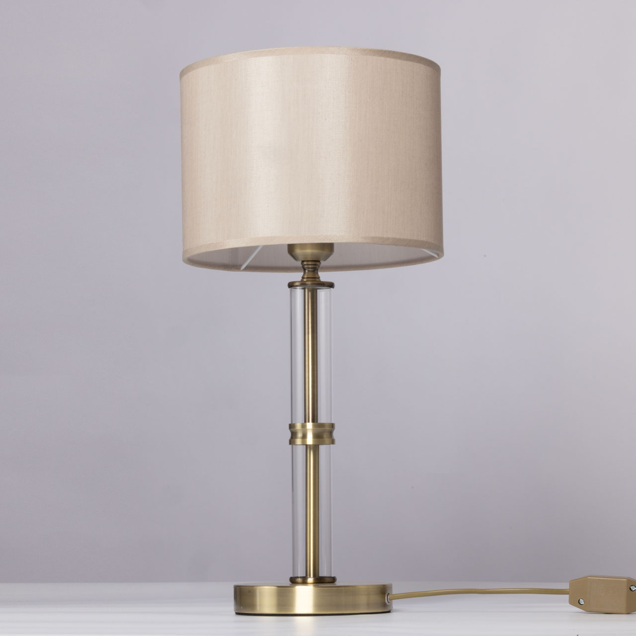 картинка 667034101 MW-light Конрад Настольная лампа от магазина pro-decor.kz