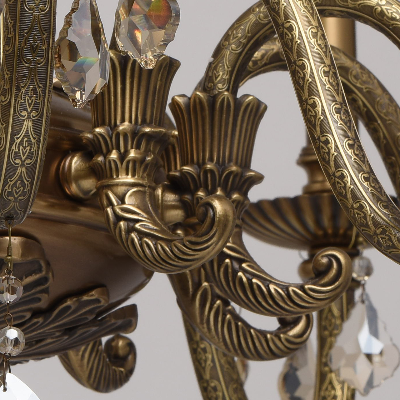 картинка Подвесная люстра Chiaro Габриэль 491011110 от магазина pro-decor.kz