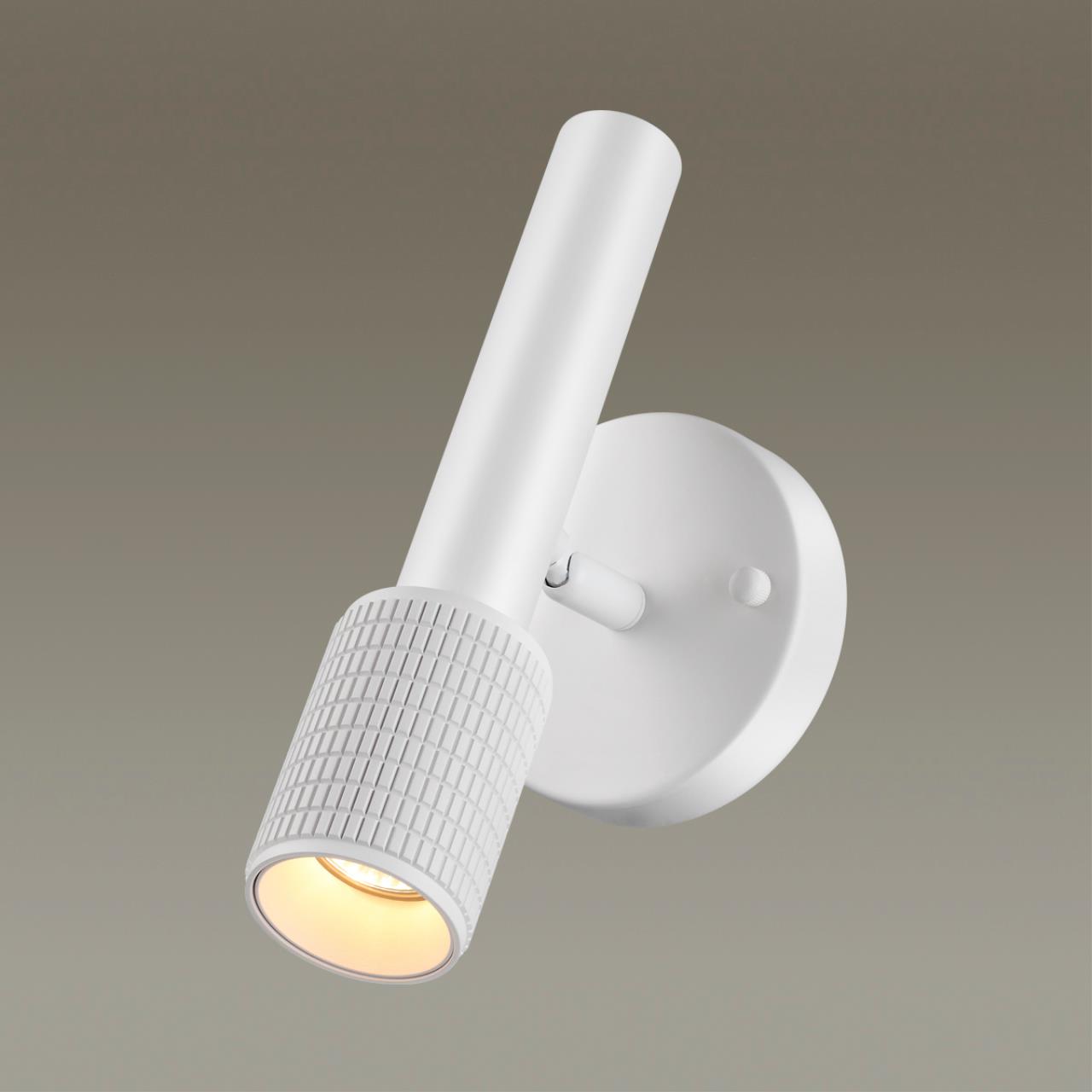 картинка Спот Odeon Light Hightech Mehari 4239/1W от магазина pro-decor.kz