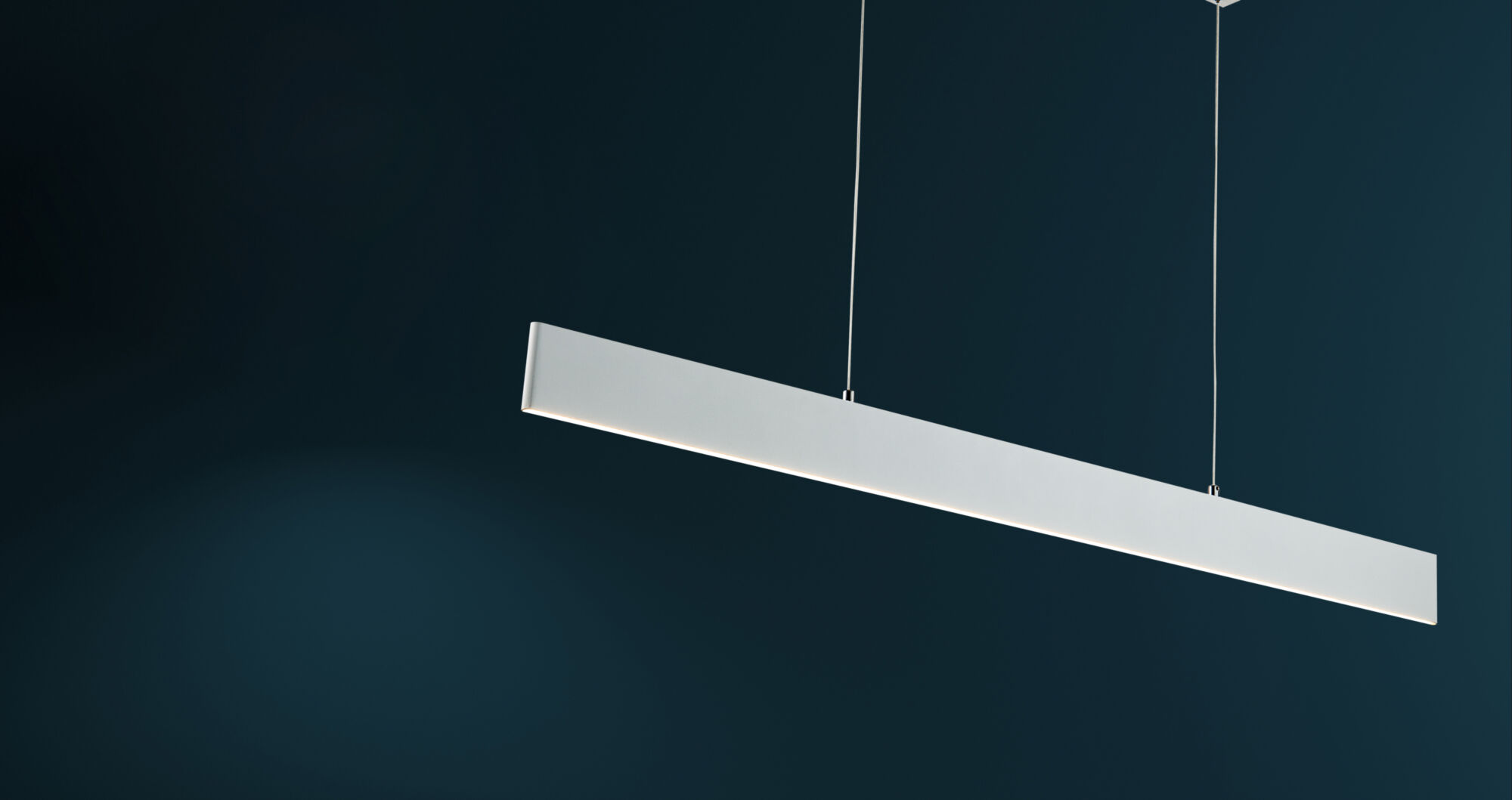 картинка Подвесной светодиодный светильник Maytoni Step P010PL-L30W от магазина pro-decor.kz