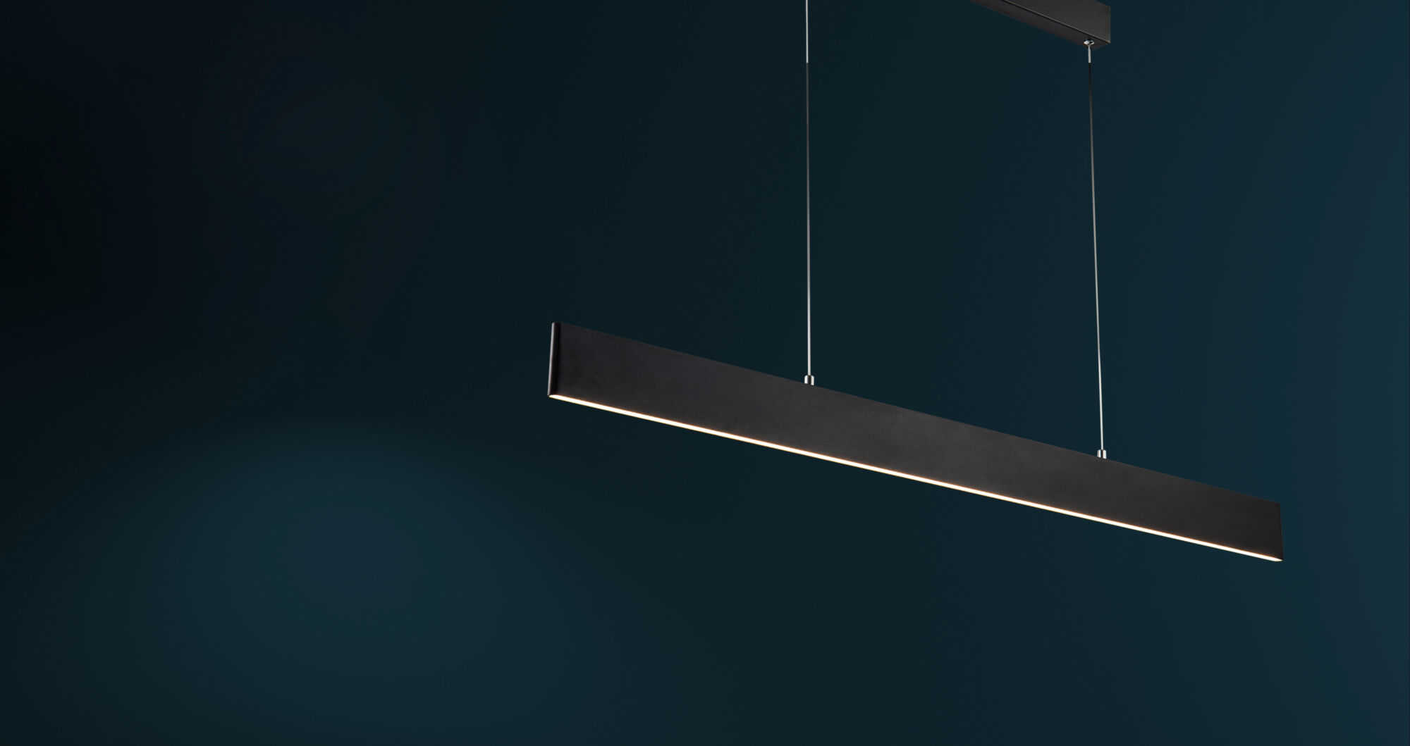 картинка Подвесной светодиодный светильник Maytoni Step P010PL-L23B4K от магазина pro-decor.kz