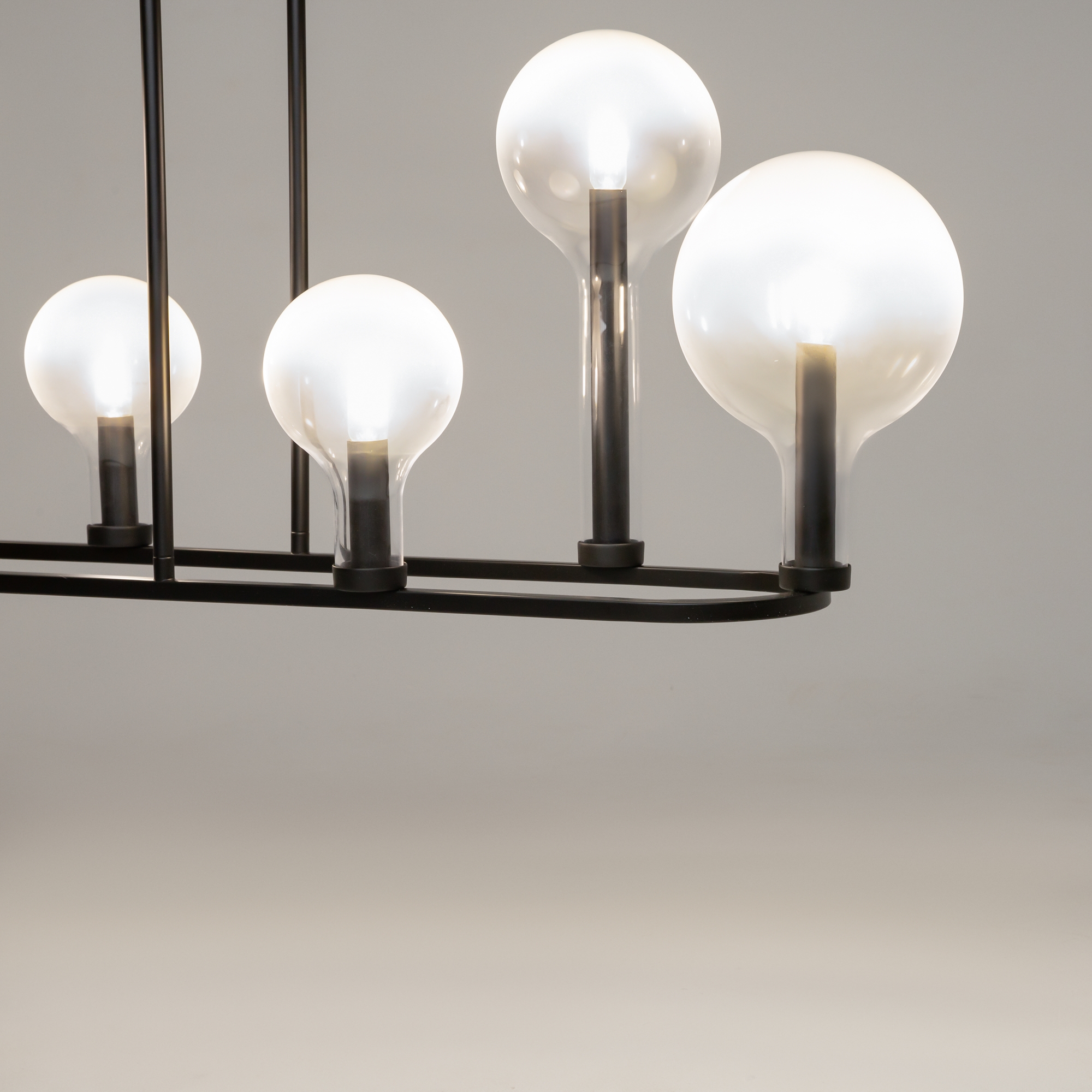 картинка Люстра Maytoni MOD333PL-06B1 от магазина pro-decor.kz