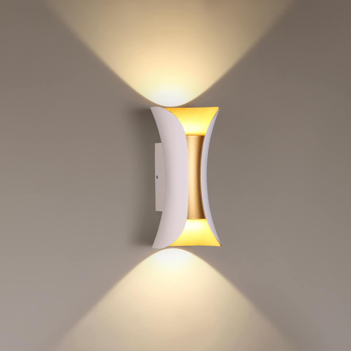 картинка Уличный настенный светодиодный светильник Odeon Light Hightech Krista 3886/6WG от магазина pro-decor.kz