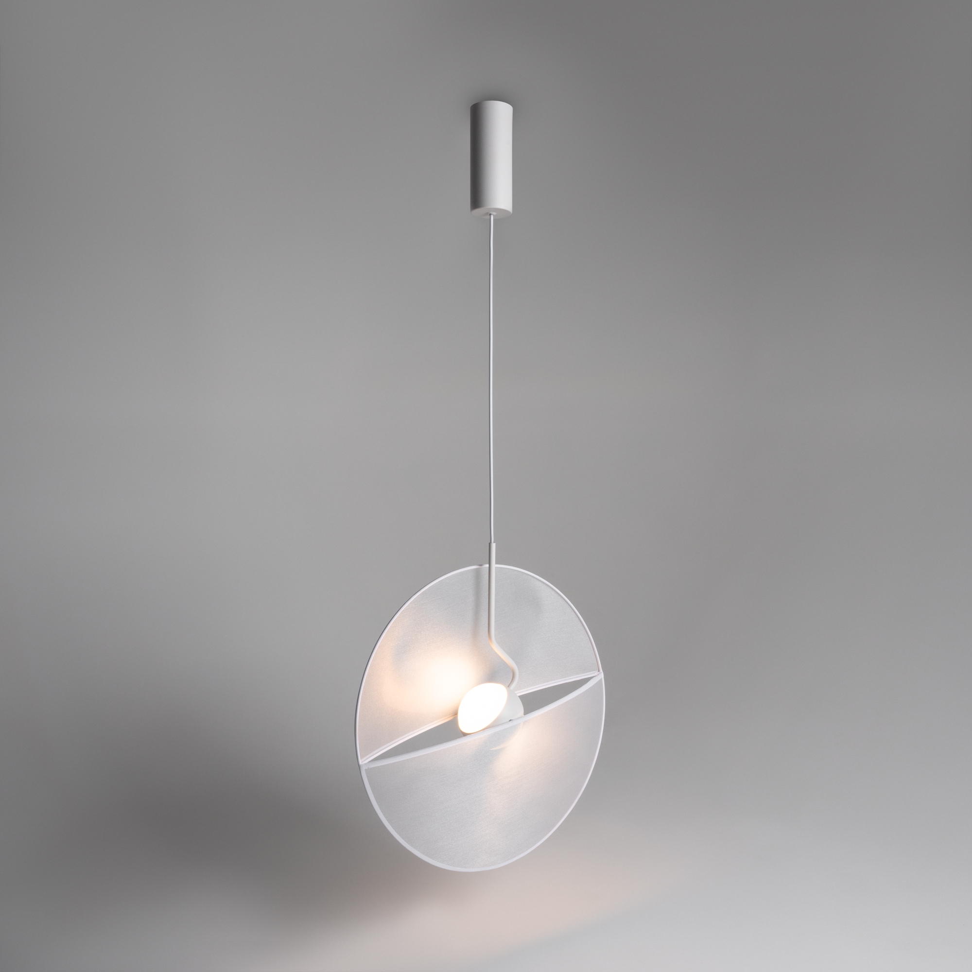 картинка Подвесной светильник Maytoni MOD154PL-L6W3K от магазина pro-decor.kz