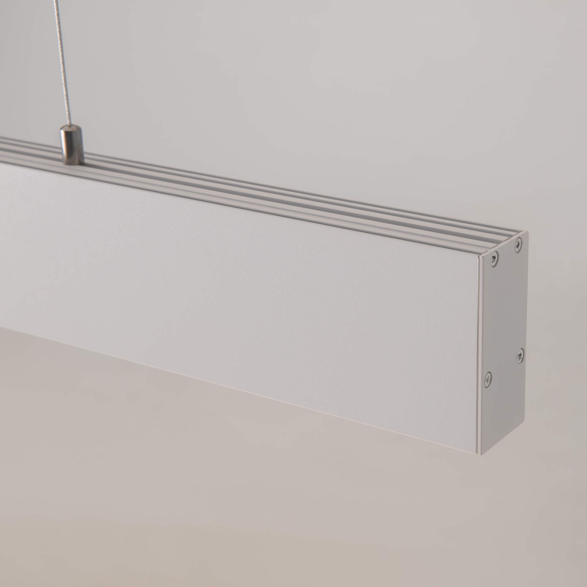 картинка Подвесной светодиодный светильник Maytoni Vinder P050PL-L40W4K от магазина pro-decor.kz