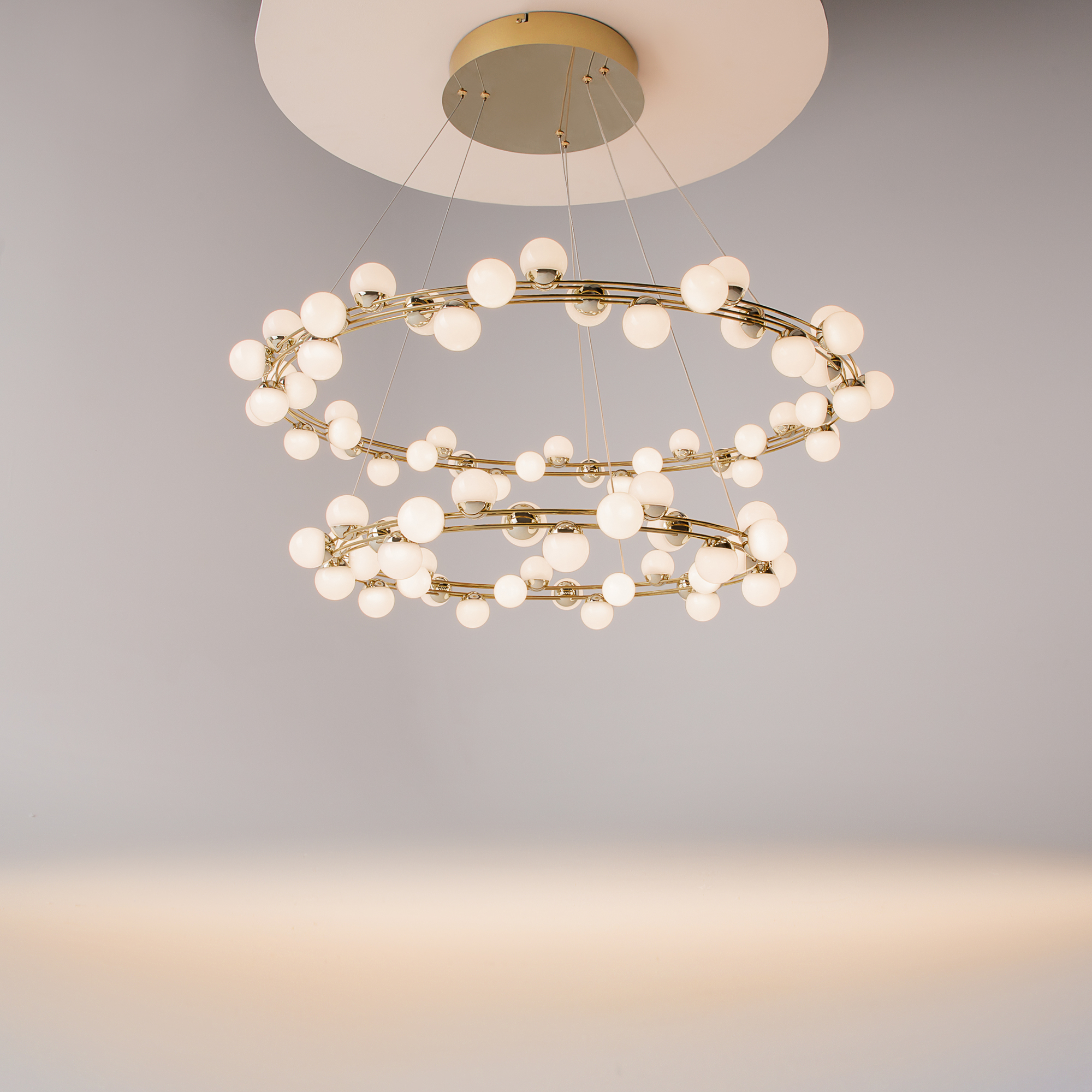 картинка Подвесной светильник Maytoni MOD081PL-L84G3K от магазина pro-decor.kz