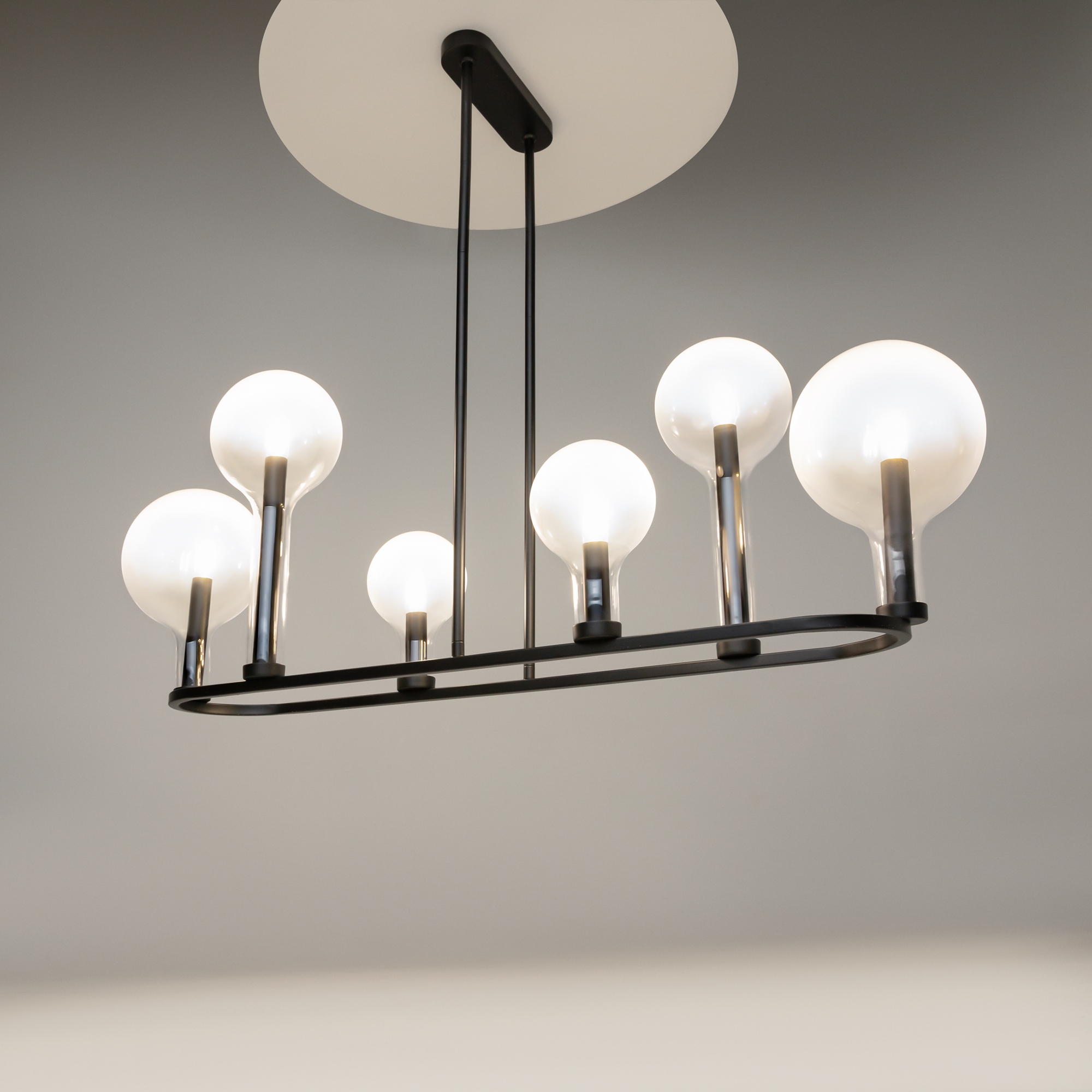 картинка Люстра Maytoni MOD333PL-06B1 от магазина pro-decor.kz