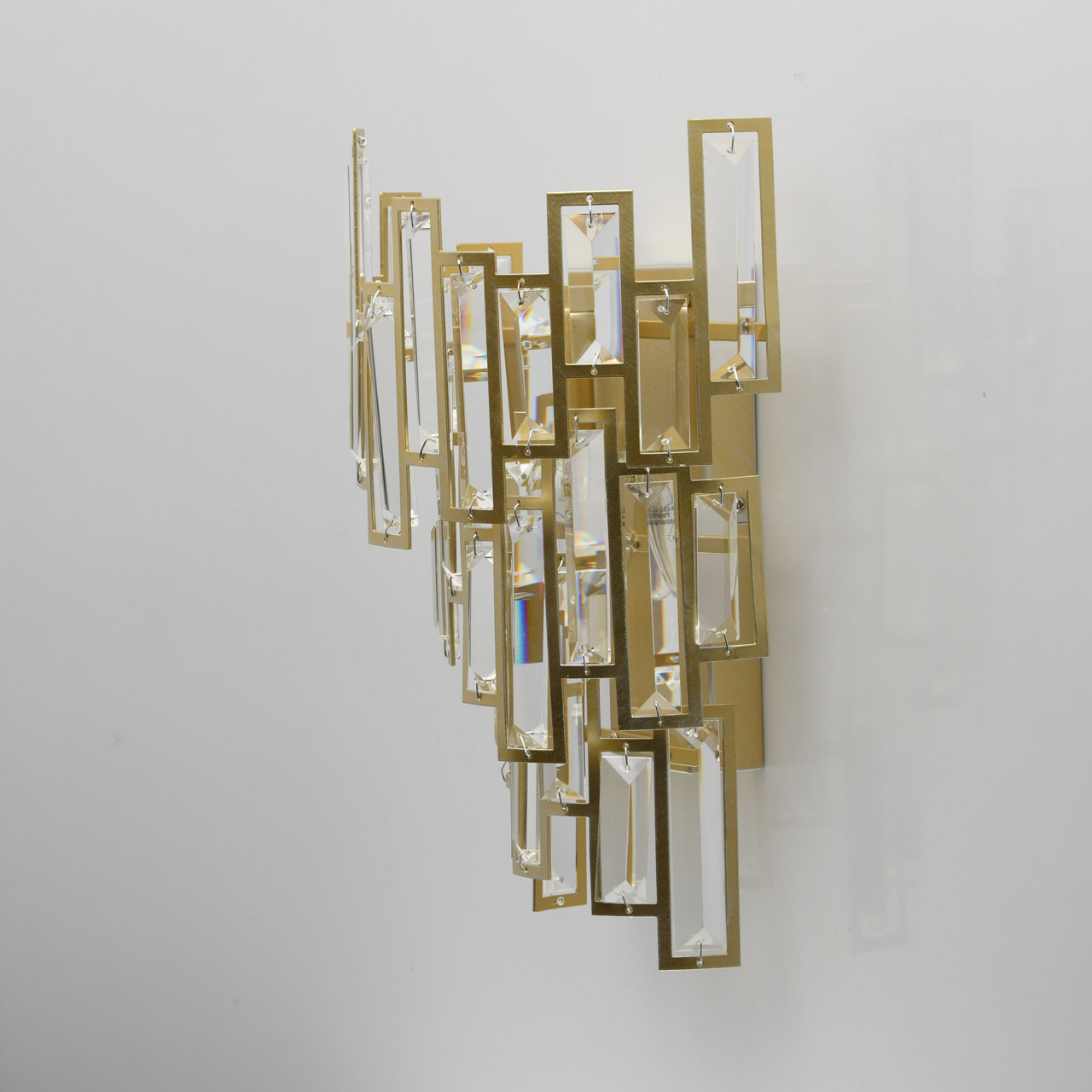картинка Настенный светильник MW-Light Монарх 2 121020402 от магазина pro-decor.kz