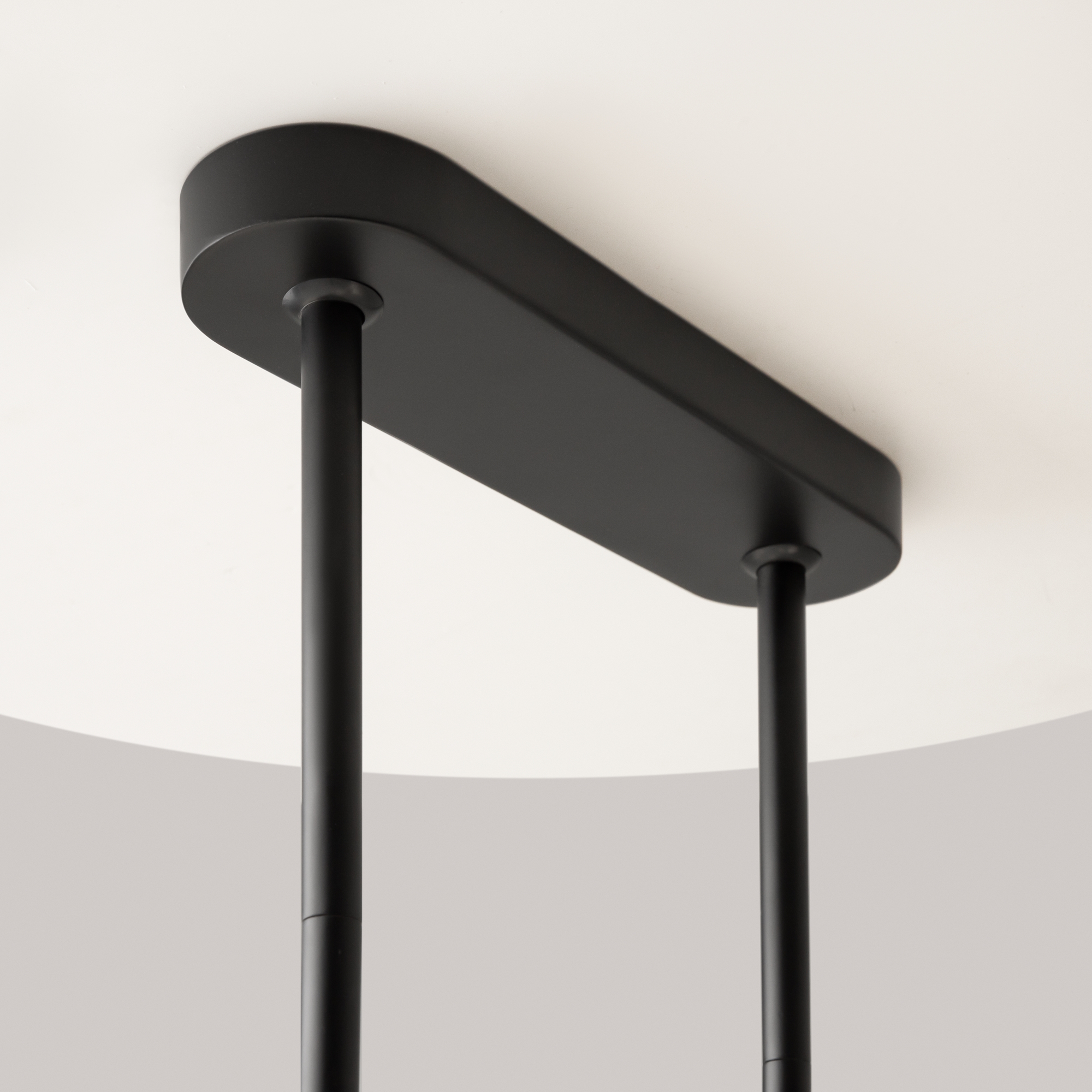 картинка Люстра Maytoni MOD333PL-06B1 от магазина pro-decor.kz