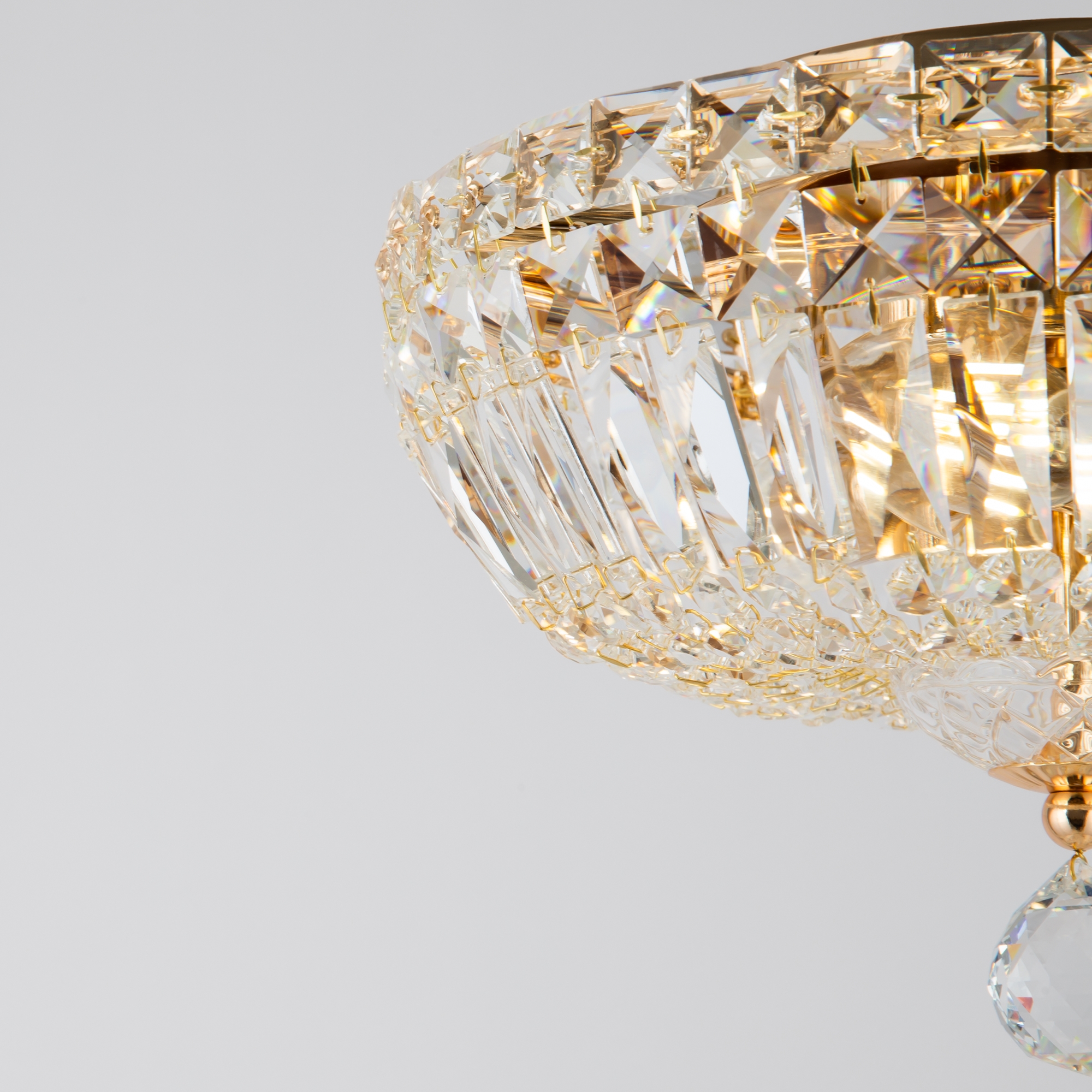 картинка Потолочный светильник Maytoni Basfor DIA100-CL-03-G от магазина pro-decor.kz