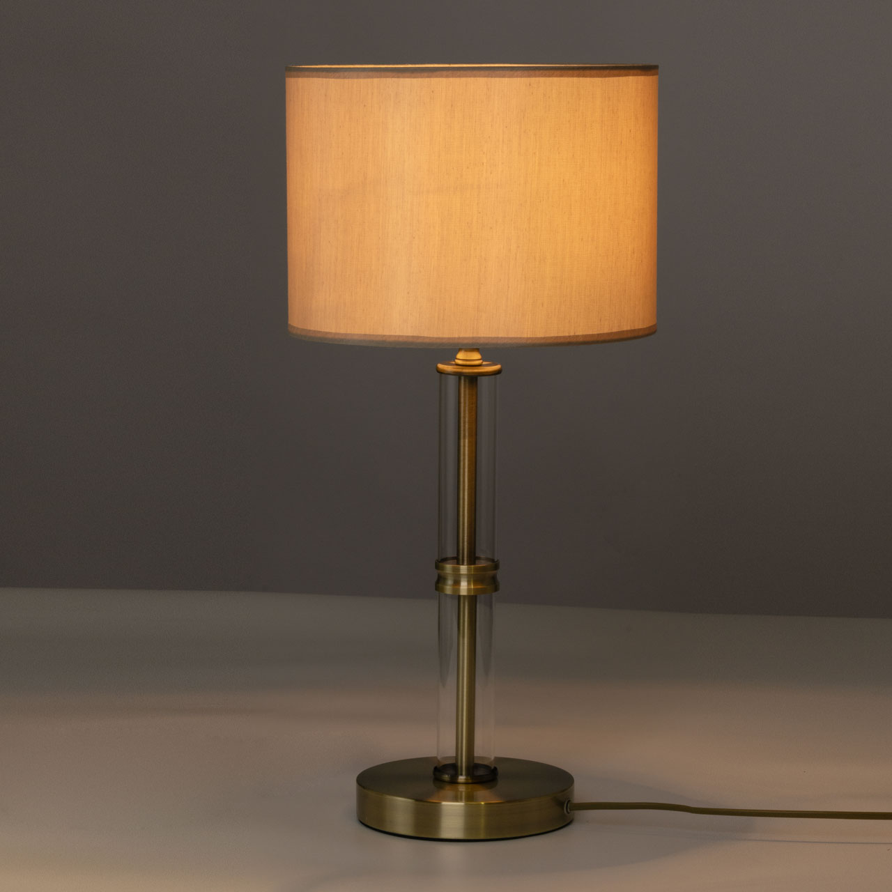 картинка 667034101 MW-light Конрад Настольная лампа от магазина pro-decor.kz
