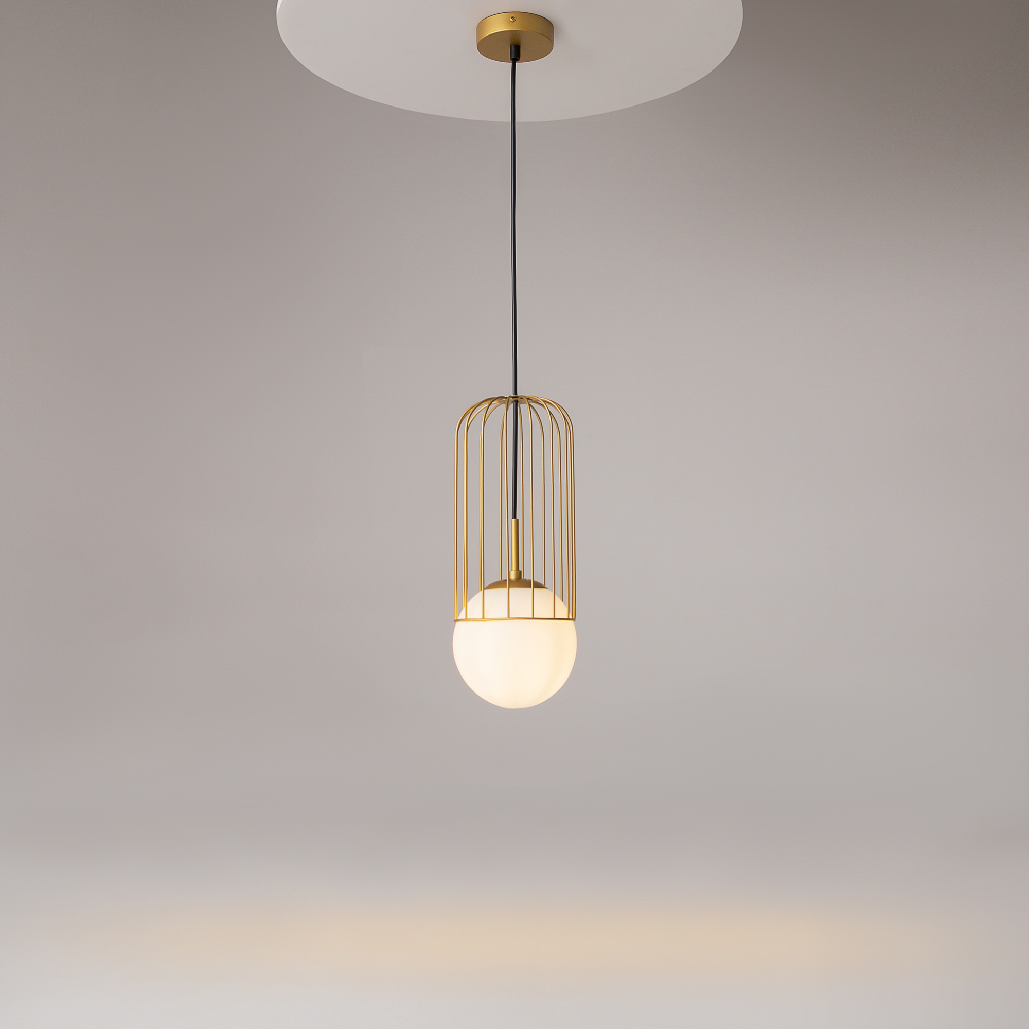 картинка Подвесной светильник Maytoni Telford P362PL-01G от магазина pro-decor.kz