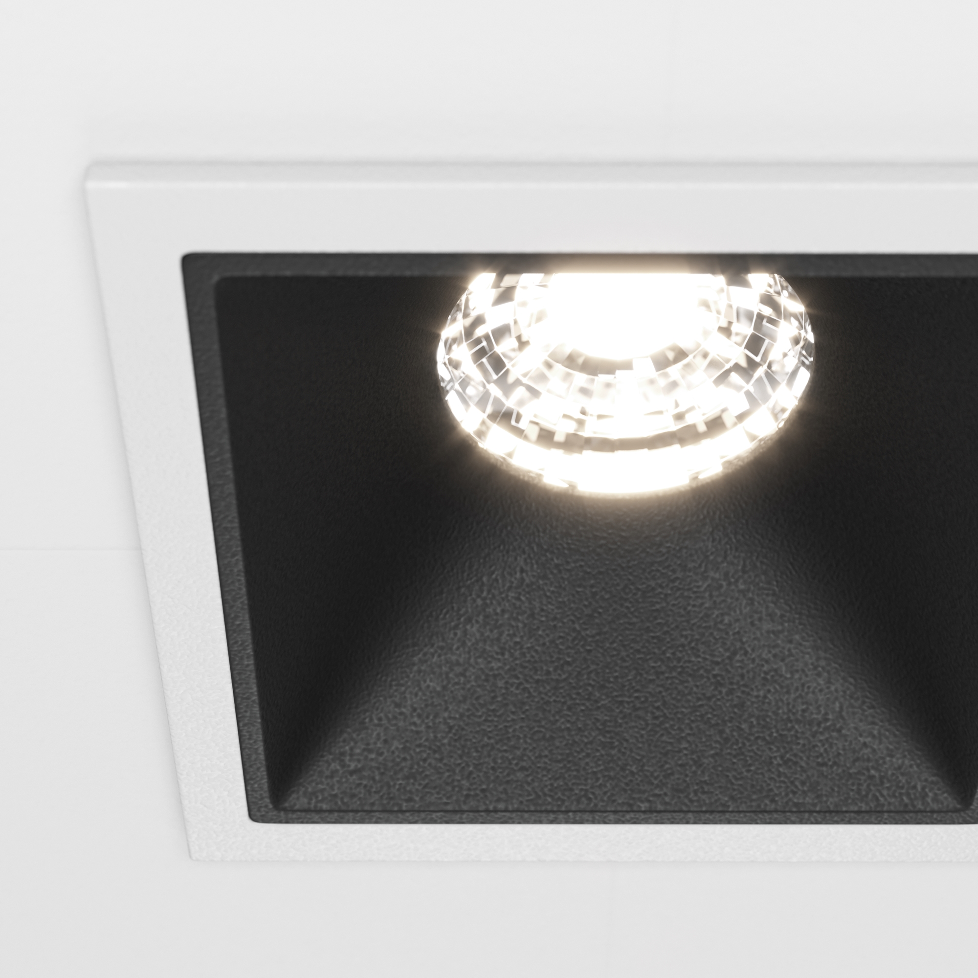 картинка Встраиваемый светильник Technical DL043-01-10W4K-SQ-WB от магазина pro-decor.kz