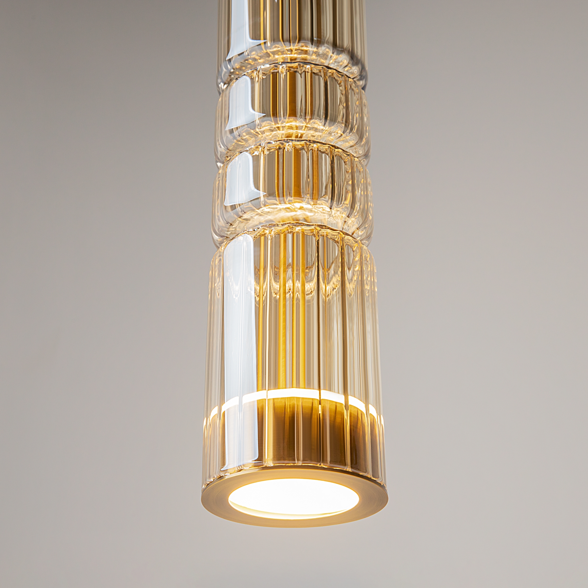 картинка Подвесной светильник Maytoni MOD272PL-L12BS3K от магазина pro-decor.kz
