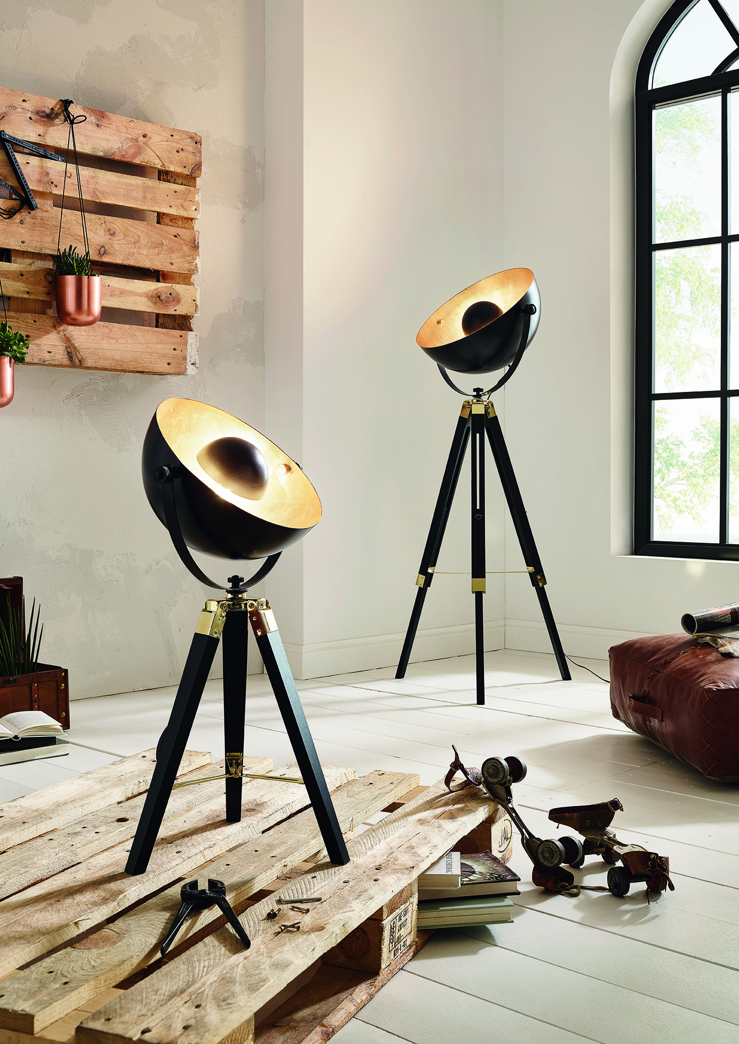 картинка Торшер Eglo Covaleda 49618 от магазина pro-decor.kz