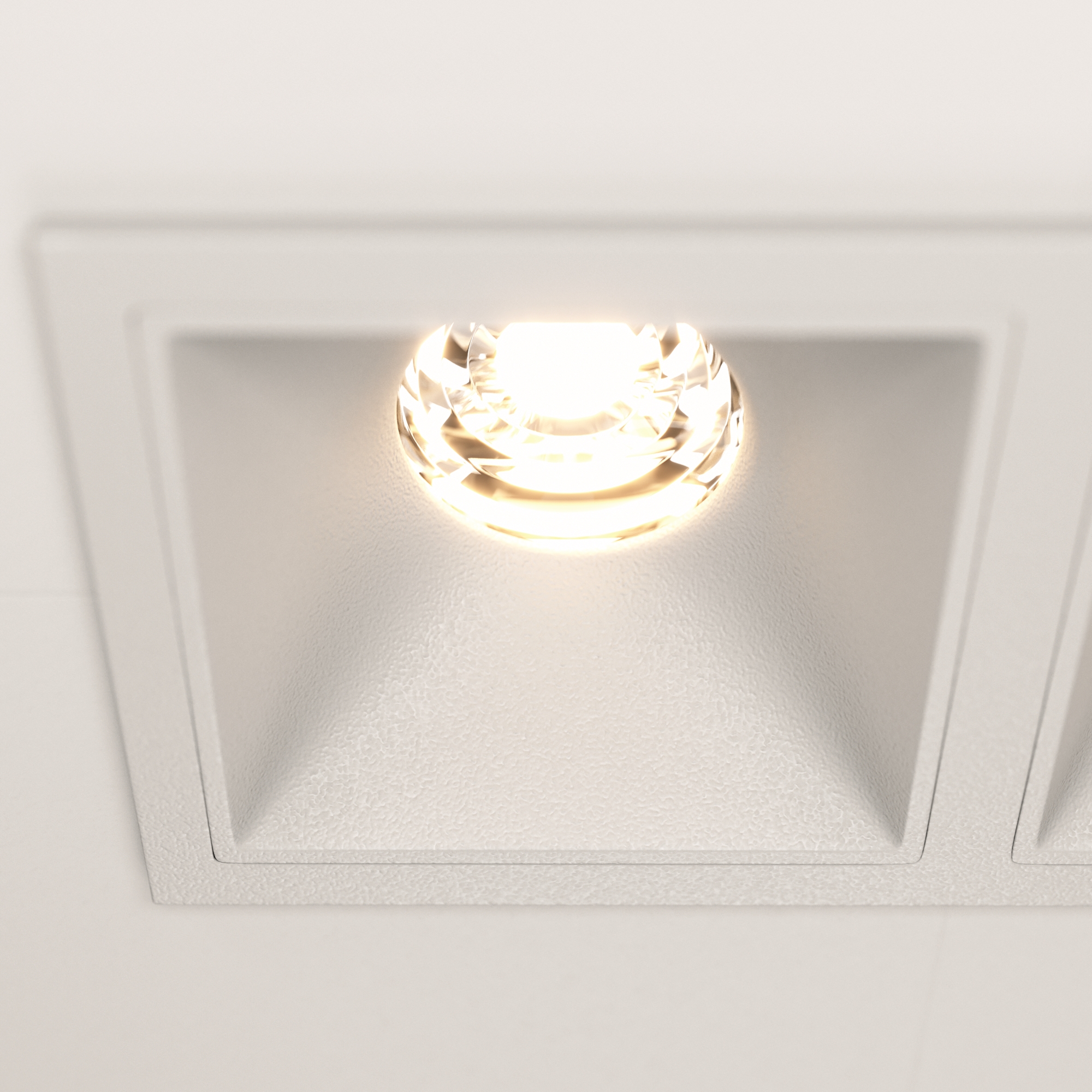 картинка Встраиваемый светильник Technical DL043-02-10W3K-SQ-W от магазина pro-decor.kz