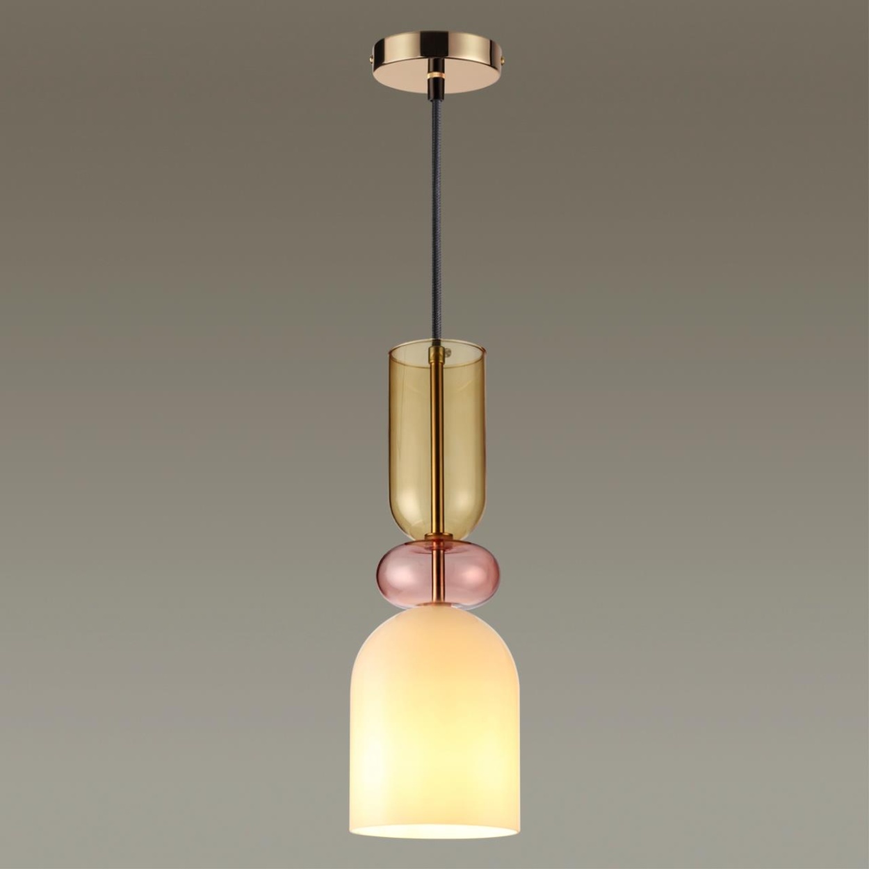 картинка Подвесной светильник Lumion Suspentioni Gillian 4589/1 от магазина pro-decor.kz