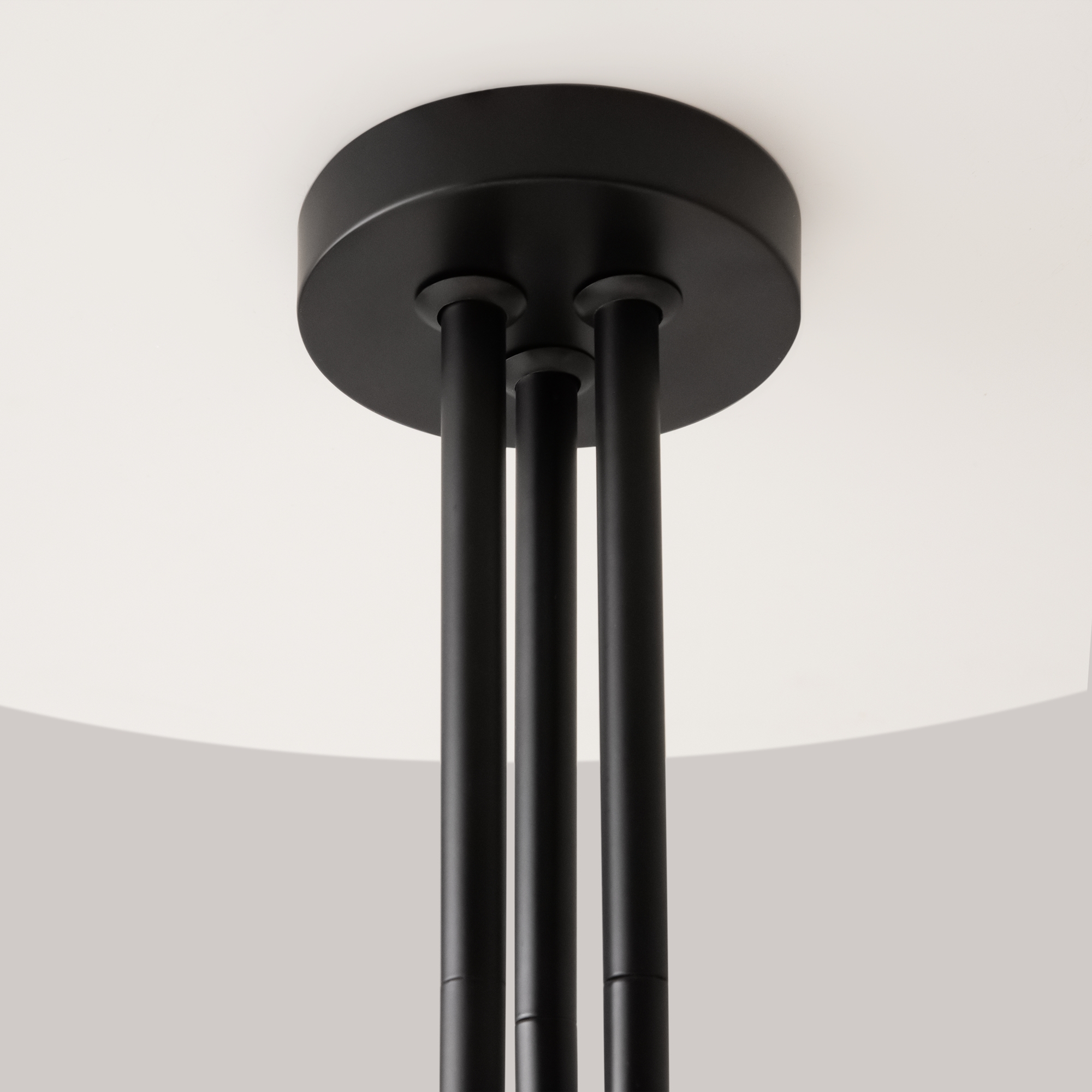 картинка Люстра Maytoni MOD333PL-06B от магазина pro-decor.kz