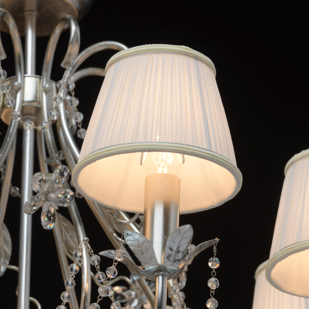 картинка Подвесная люстра Chiaro Валенсия 299011608 от магазина pro-decor.kz
