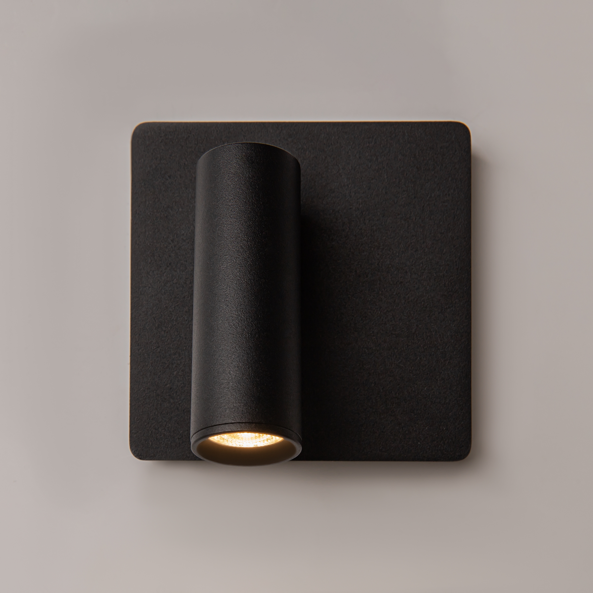 картинка Бра Maytoni Mirax C040WL-L3B3K от магазина pro-decor.kz