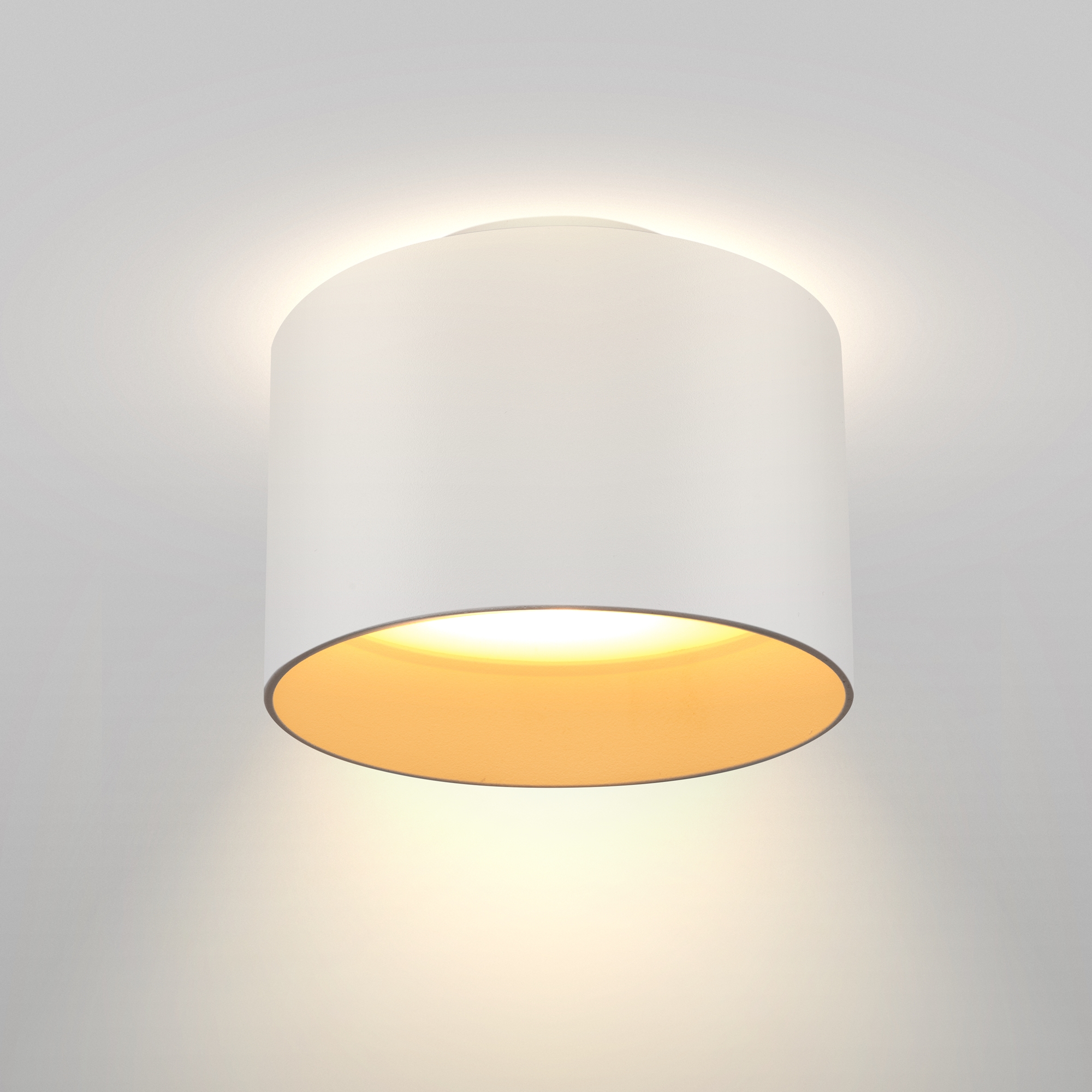картинка Потолочный светодиодный светильник Maytoni Planet C009CW-L16W от магазина pro-decor.kz