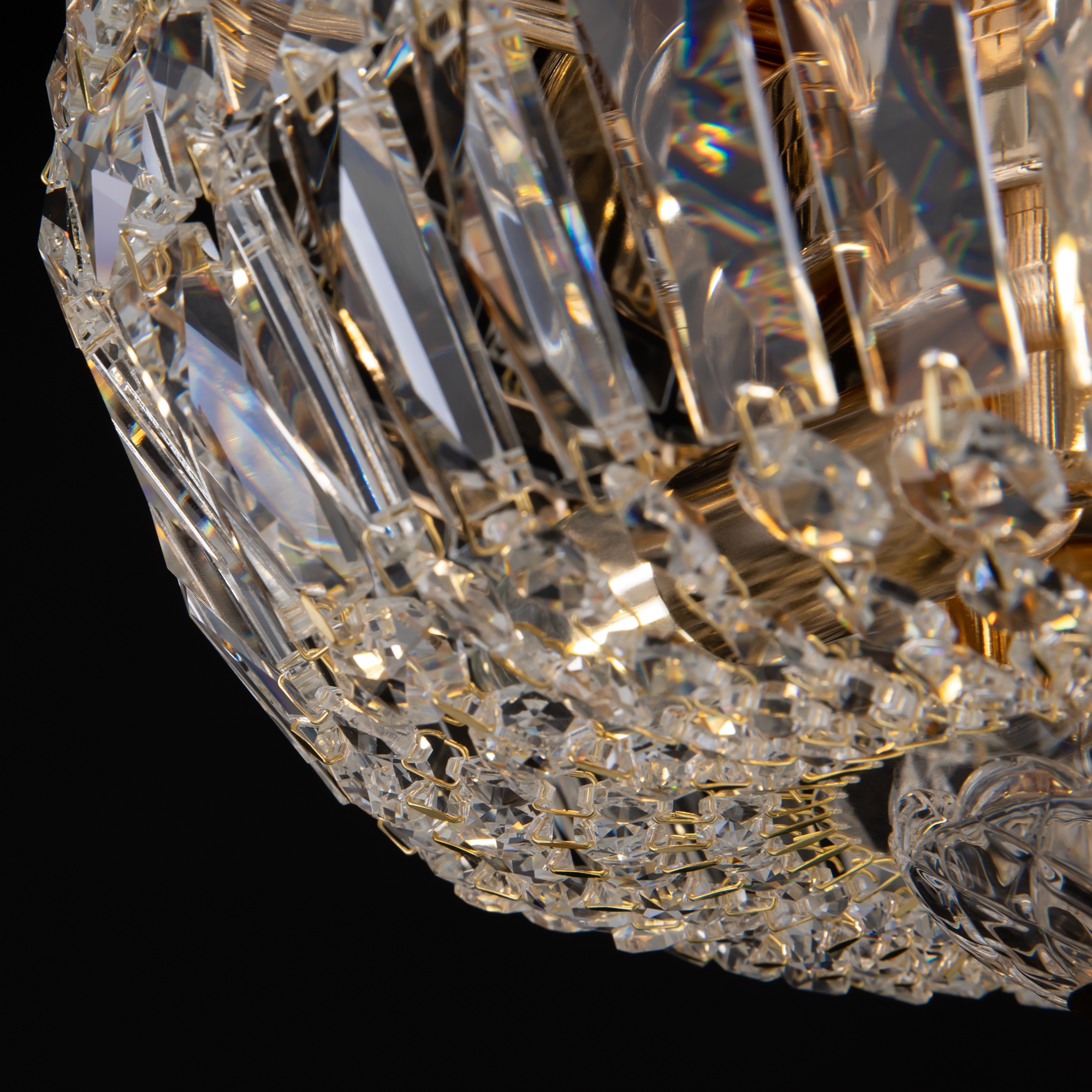 картинка Потолочный светильник Maytoni Basfor DIA100-CL-03-G от магазина pro-decor.kz